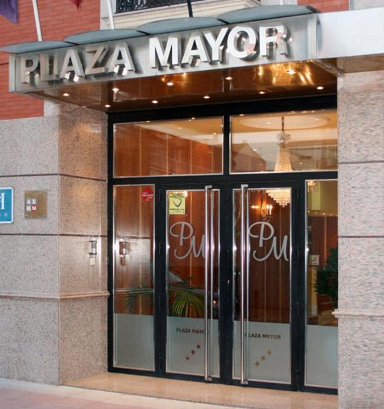 Hostal Plaza Mayor Torrejón de Ardoz Kültér fotó
