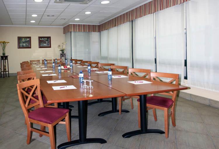 Hostal Plaza Mayor Torrejón de Ardoz Kültér fotó