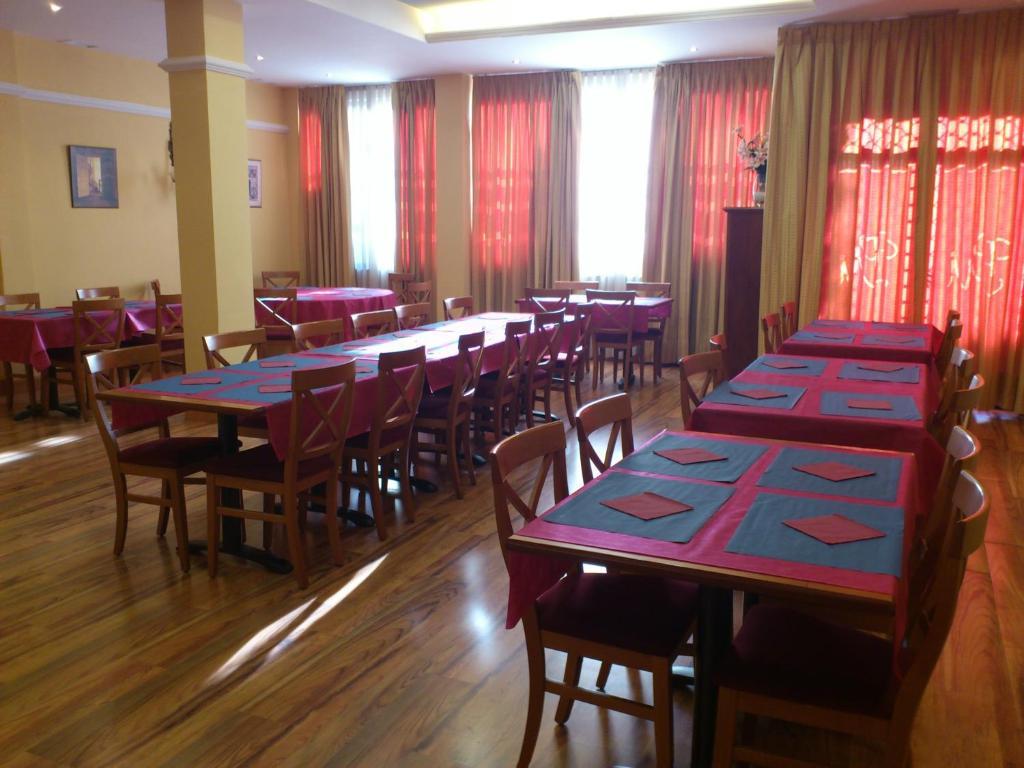 Hostal Plaza Mayor Torrejón de Ardoz Kültér fotó